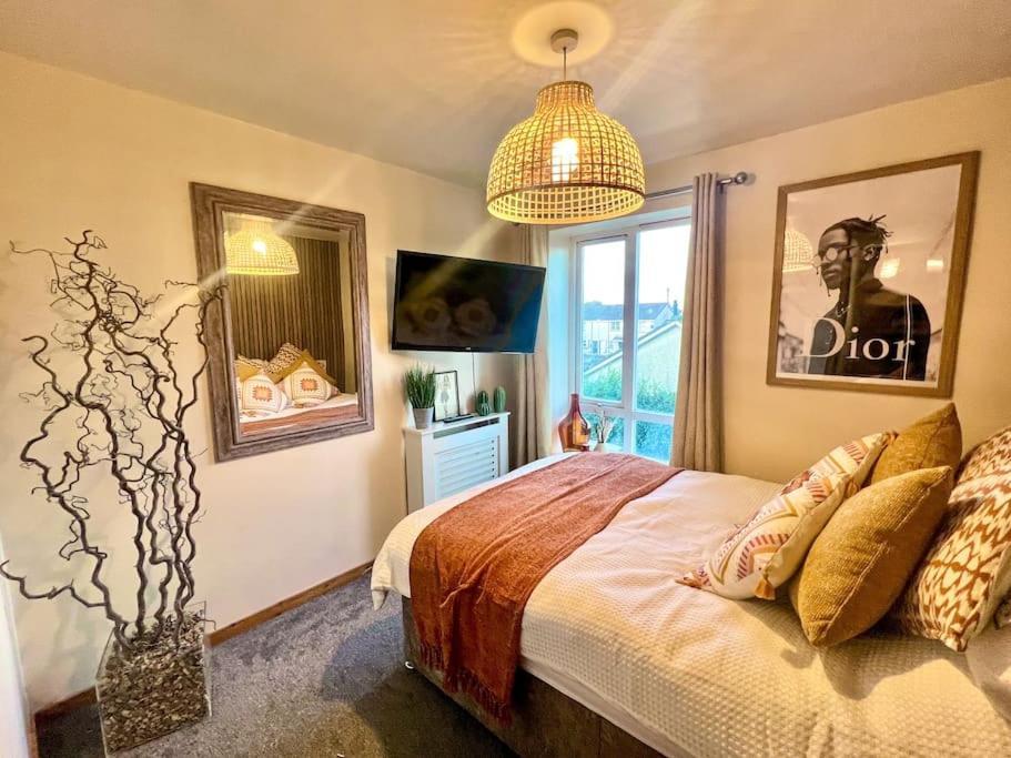 Artistic Stunning Apartment City View Londonderry Eksteriør bilde