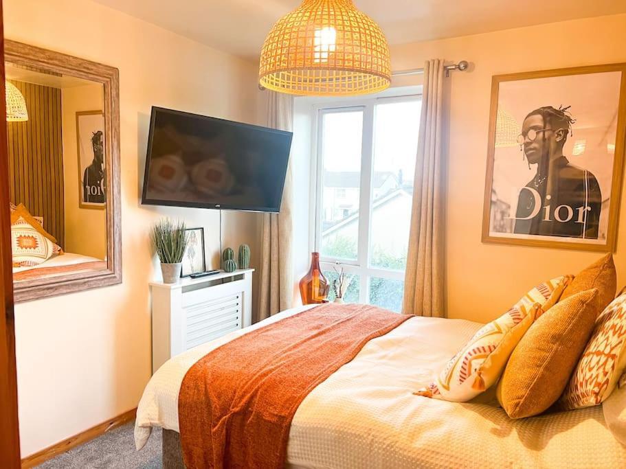 Artistic Stunning Apartment City View Londonderry Eksteriør bilde